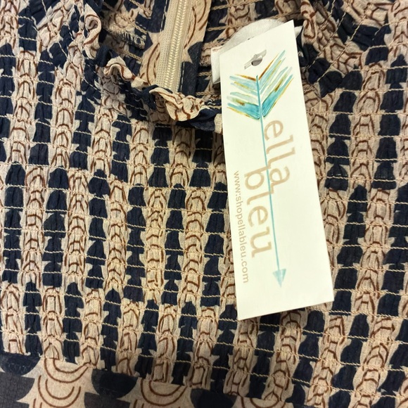 THML ella blue Navy and Beige Textured dress - Picture 4 of 5